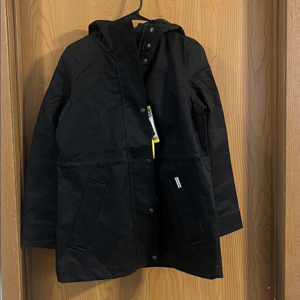 Hunter Women’s Black Water & Wind Resistant Rain Jacket NEW Small - Picture 3 of 12